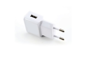 CARREGADOR USB DE VIAGEM 5V 2 AMP BRANCO